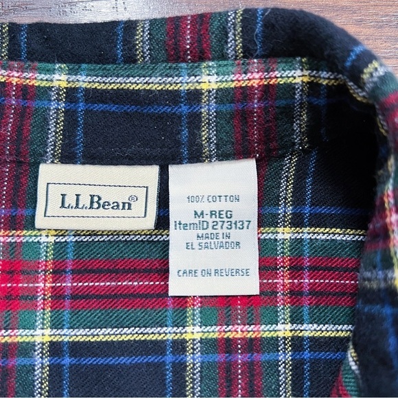 LL Bean • Scotch Plaid Flannel Shirt Relaxed fit 273137 black tartan button down - Picture 4 of 8